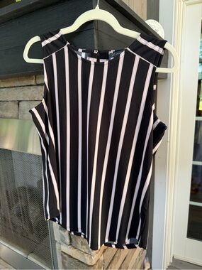 Adrianna Papell Black Blush Pink Striped Sleeveless Top Size S